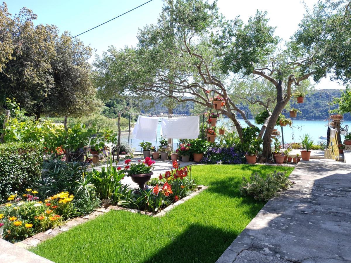 Apartmani I Sobe Jusic Rab Town Luaran gambar