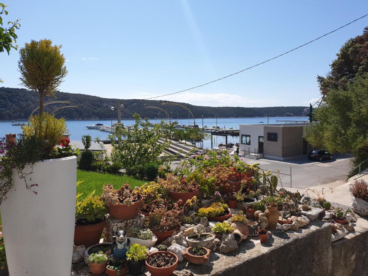 Apartmani I Sobe Jusic Rab Town Luaran gambar