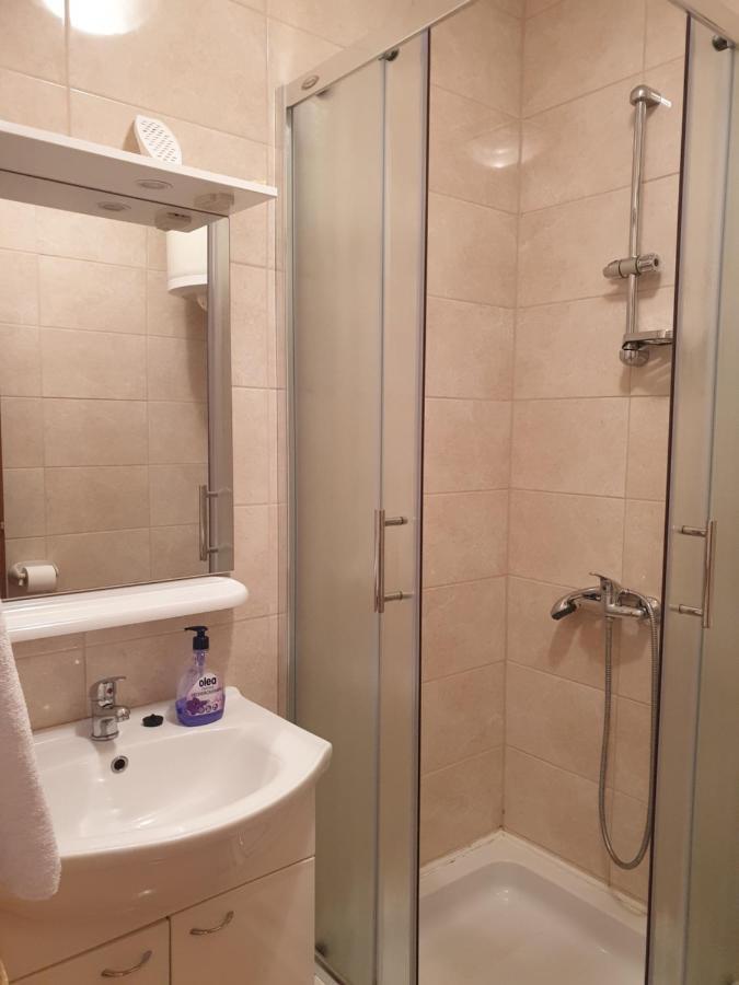 Apartmani I Sobe Jusic Rab Town Luaran gambar
