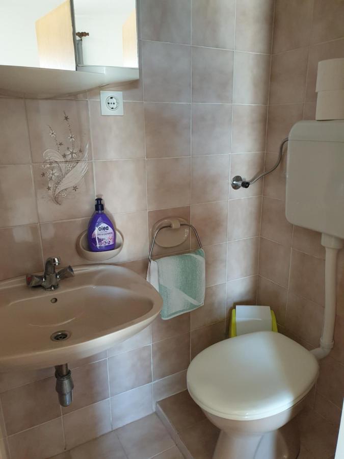 Apartmani I Sobe Jusic Rab Town Luaran gambar