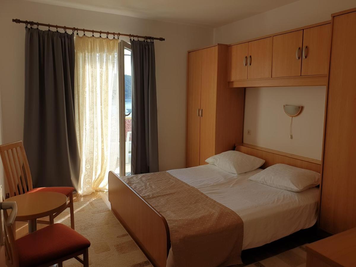 Apartmani I Sobe Jusic Rab Town Luaran gambar