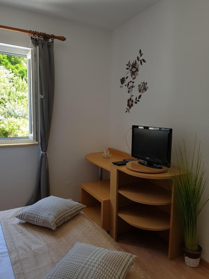 Apartmani I Sobe Jusic Rab Town Luaran gambar