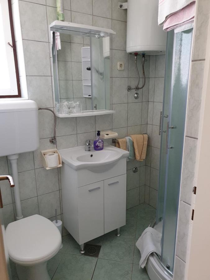 Apartmani I Sobe Jusic Rab Town Luaran gambar